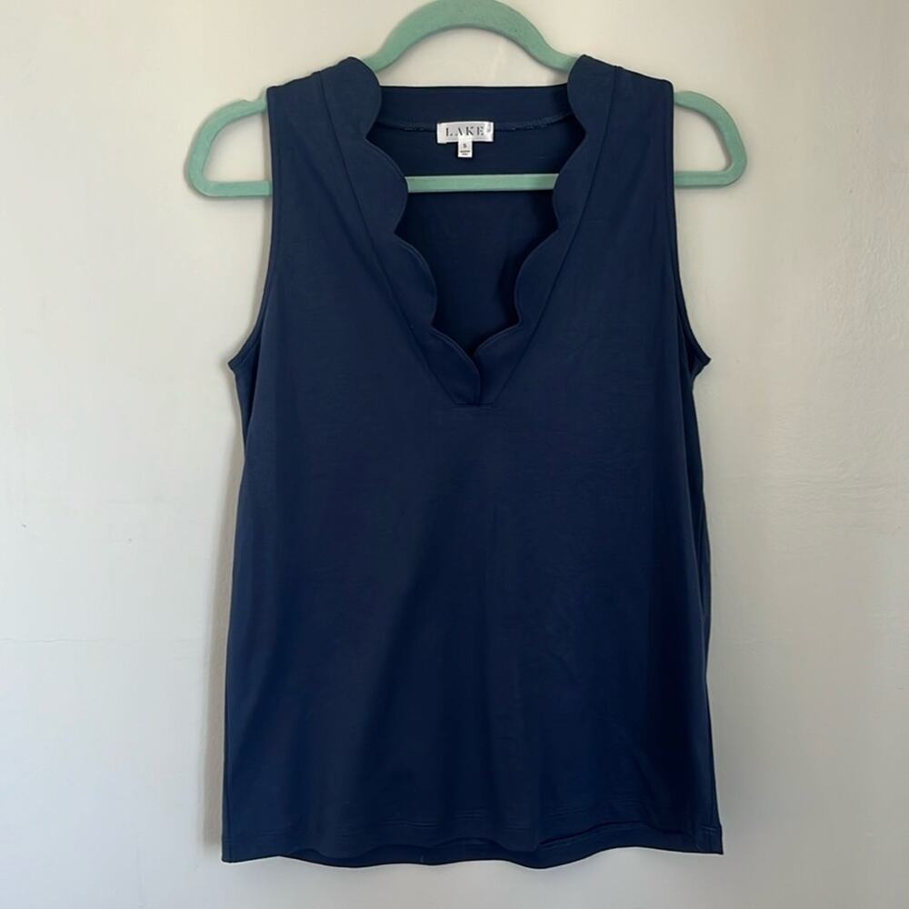 NWOT Lake scalloped neckline tank. Size S